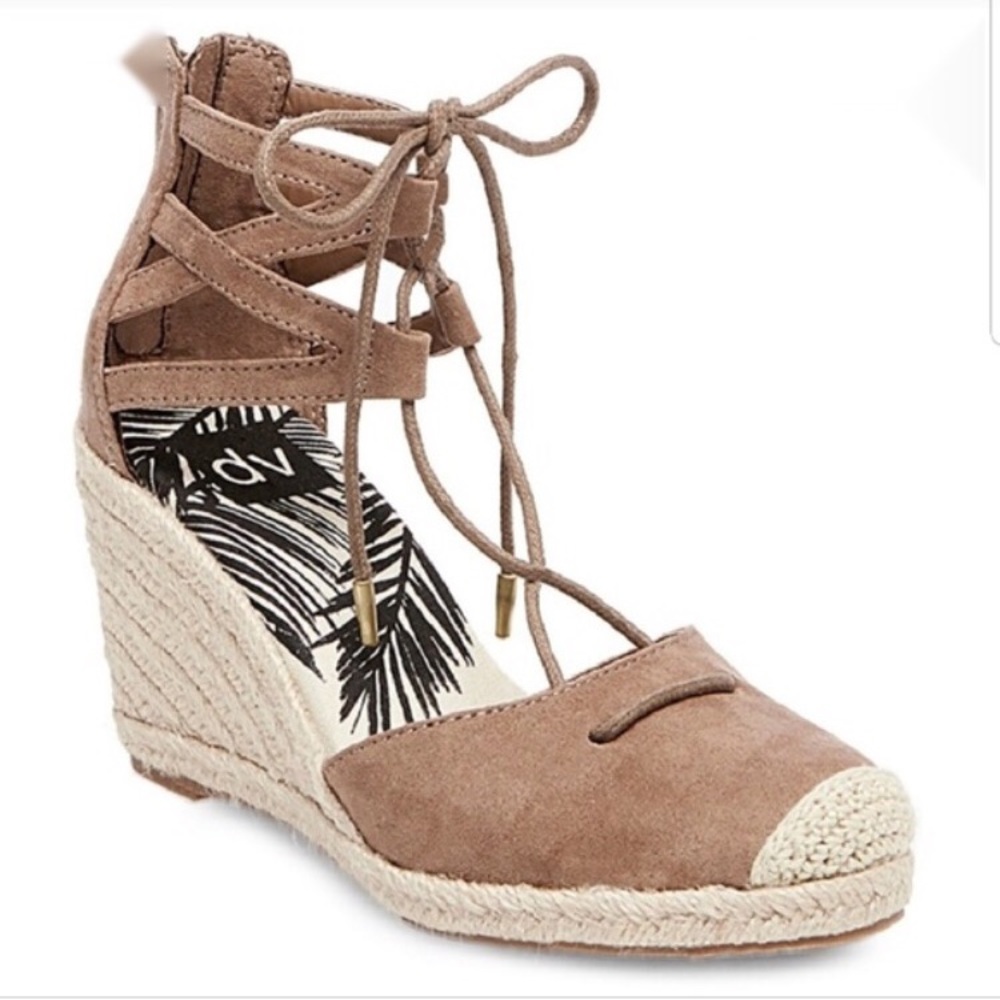 Dolce vita manica espadrille! Size 7